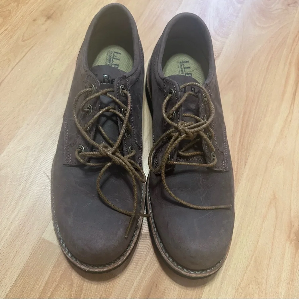 L.L. Bean Men’s Leather Oxford Shoes Size 8 Medium Brown Vibram Sole